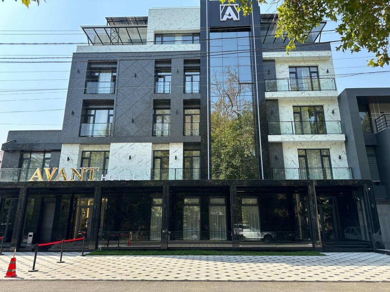 Avant Hotel Tashkent Pool&Spa Екстериор снимка