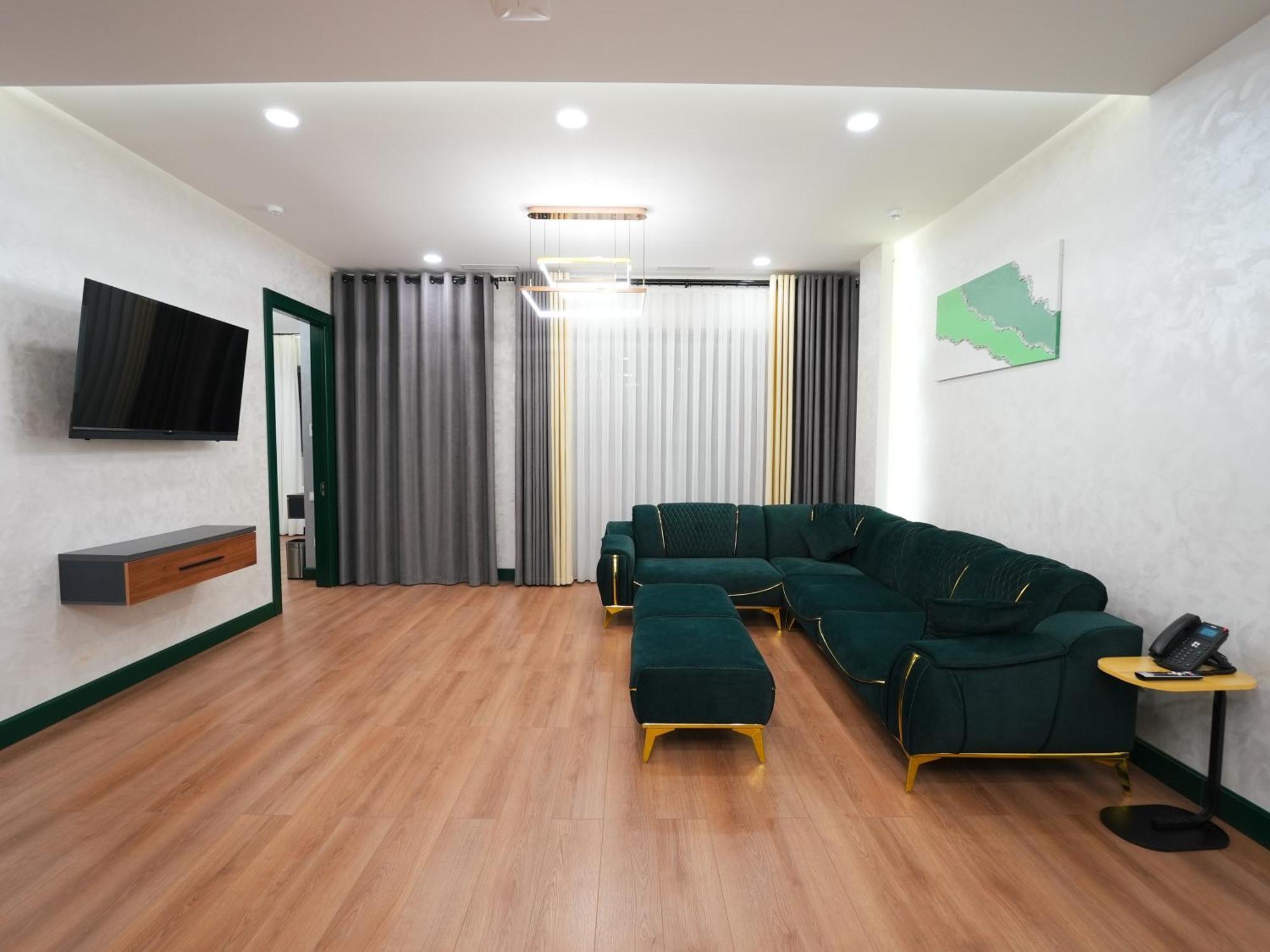 Avant Hotel Tashkent Pool&Spa Екстериор снимка