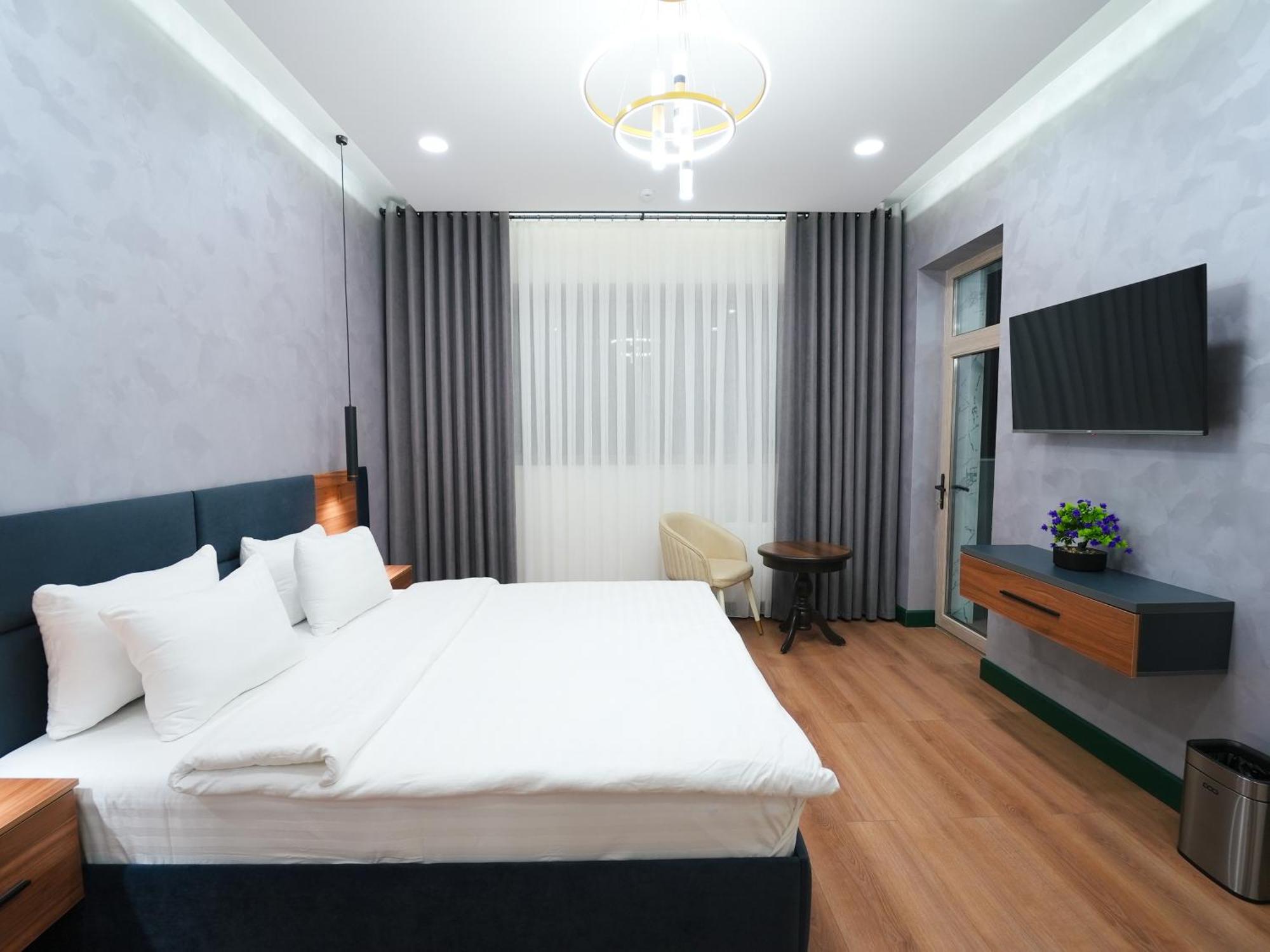 Avant Hotel Tashkent Pool&Spa Екстериор снимка
