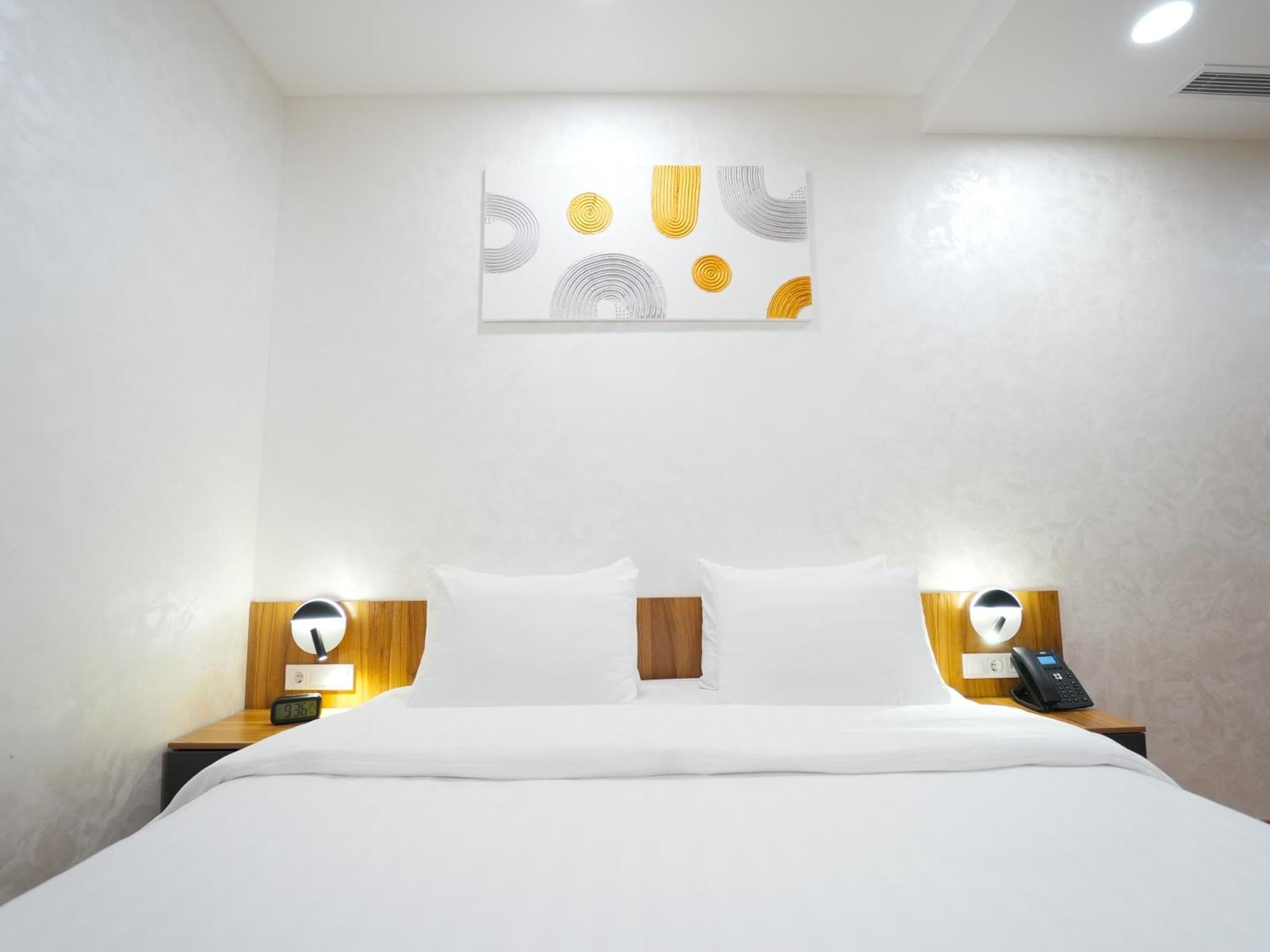 Avant Hotel Tashkent Pool&Spa Екстериор снимка