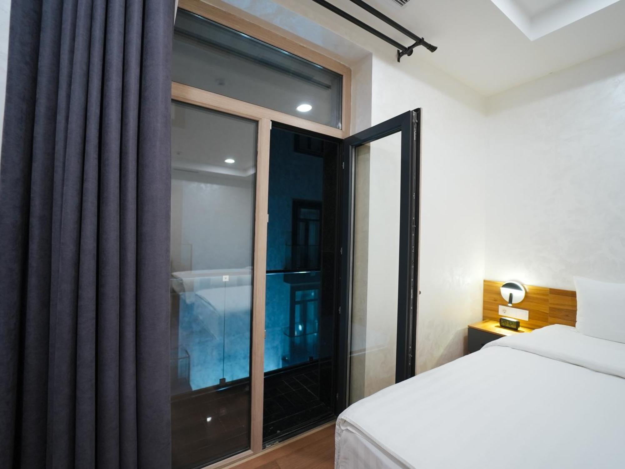 Avant Hotel Tashkent Pool&Spa Екстериор снимка